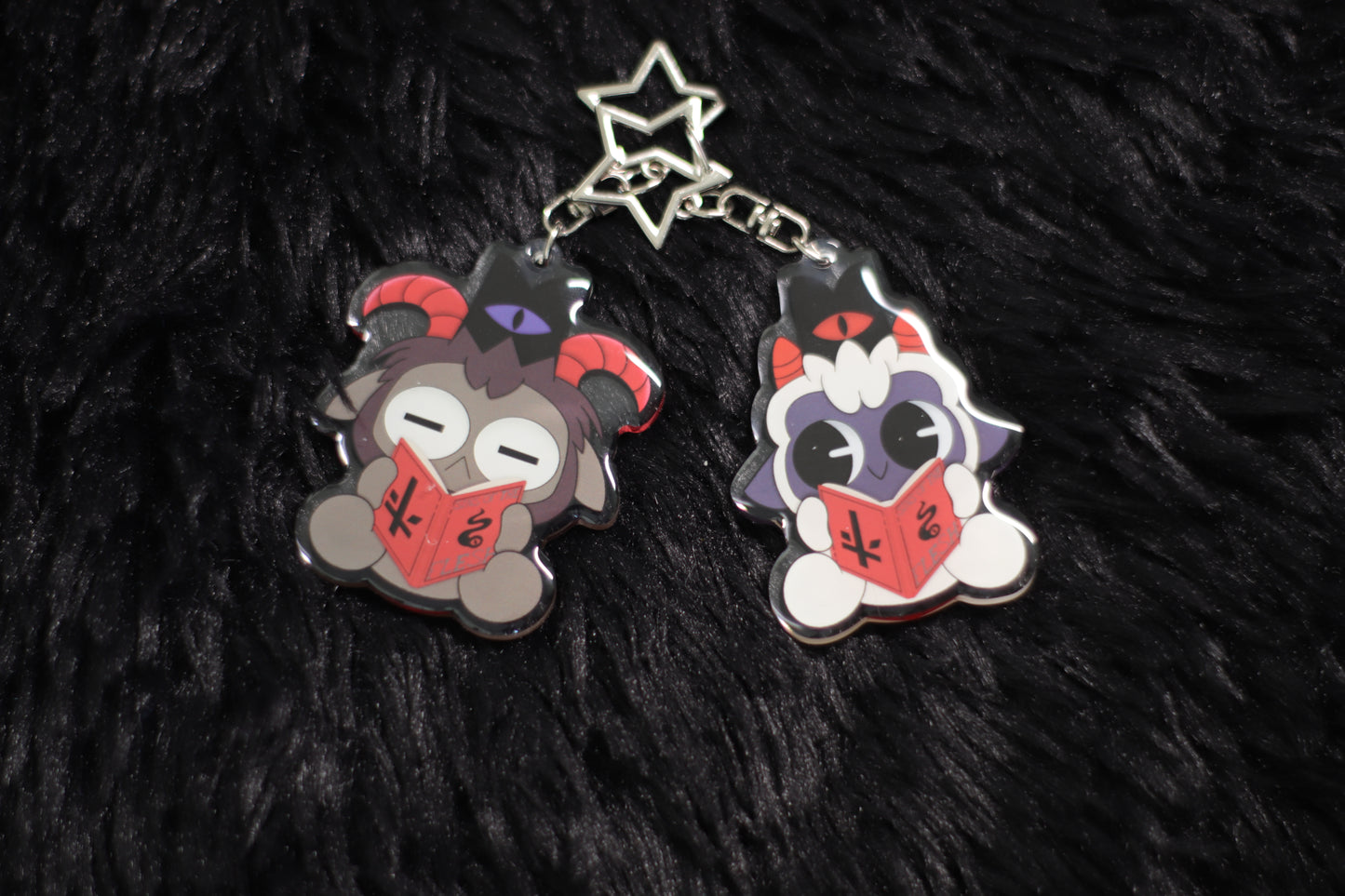 Cult of the Lamb Keychain