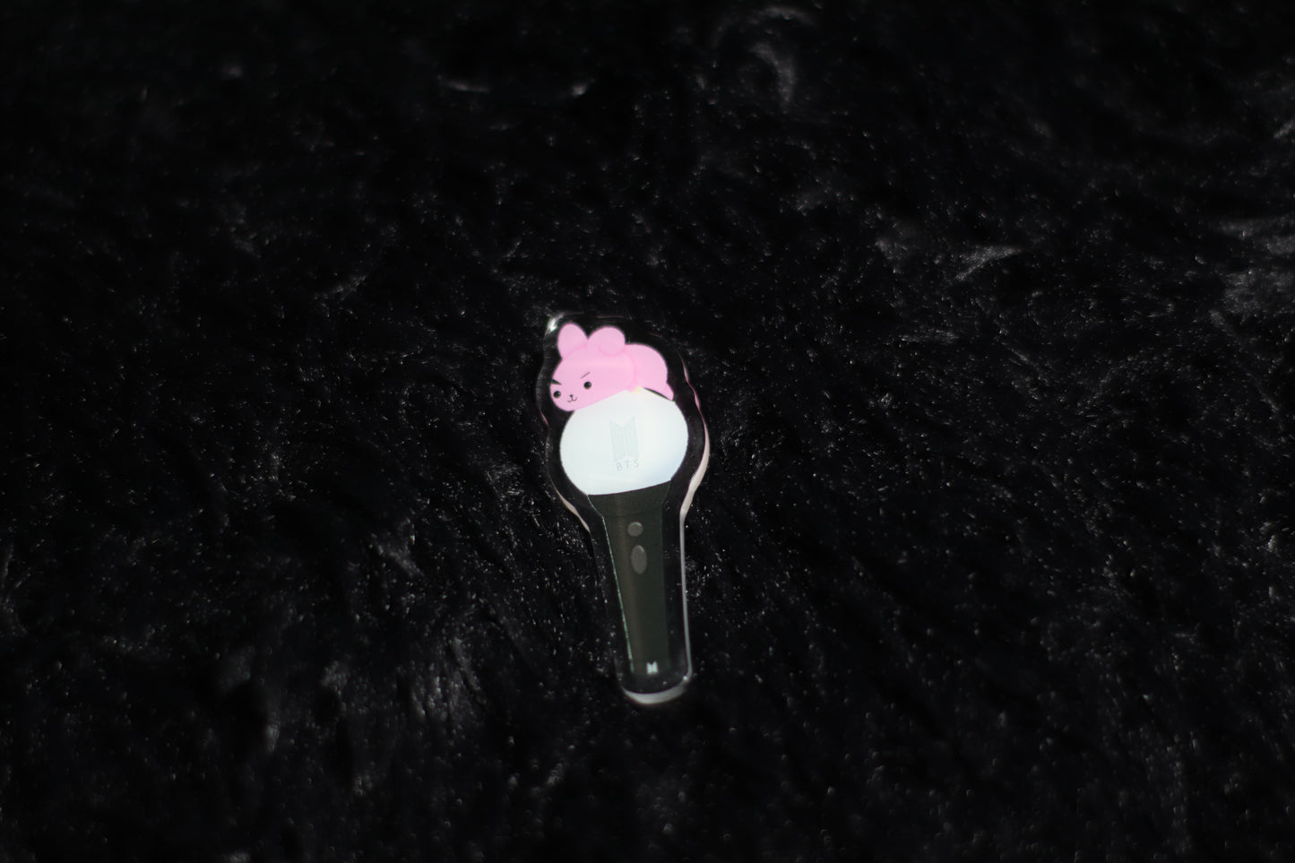 BT21 Light Stick Pins