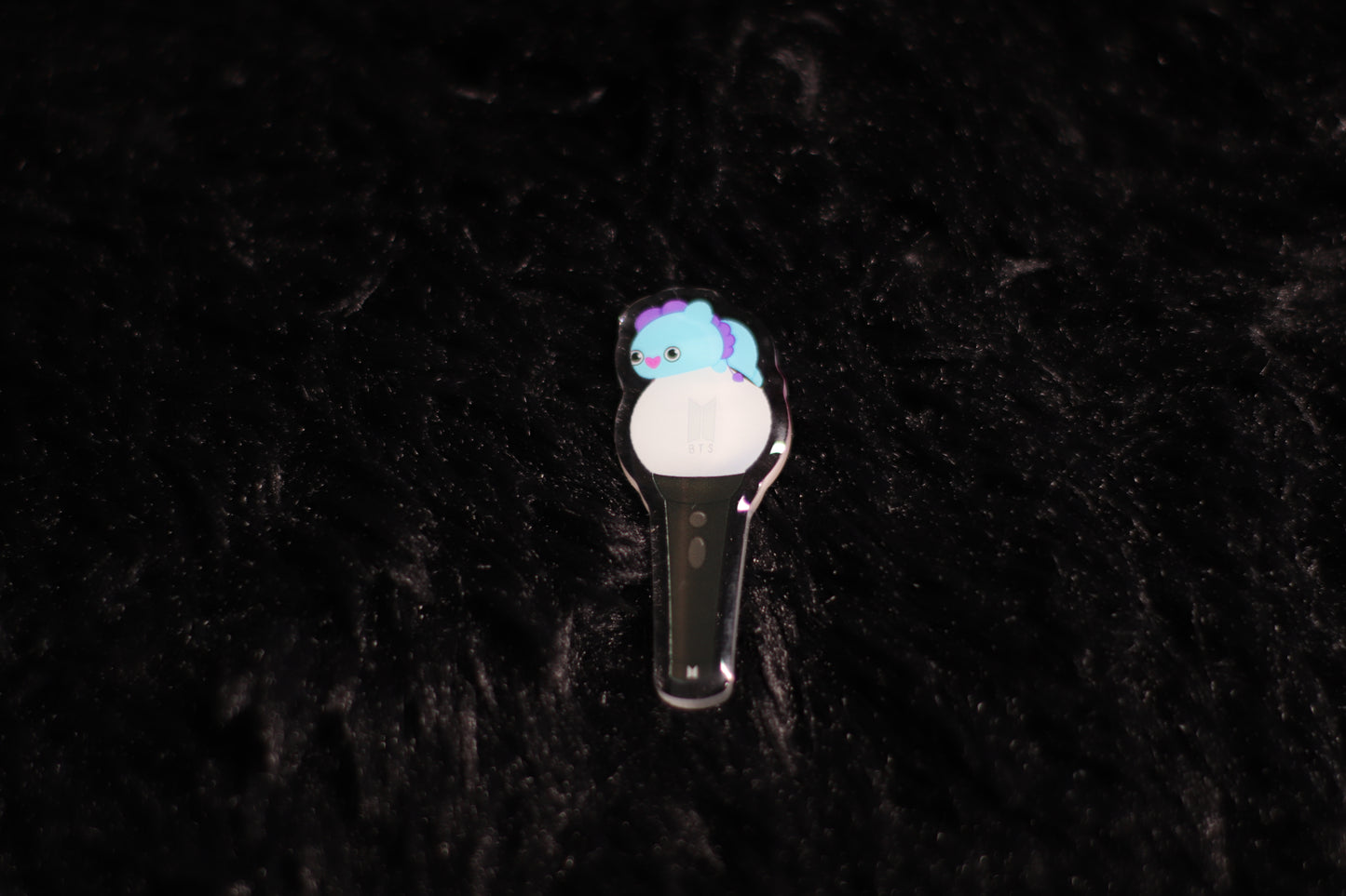 BT21 Light Stick Pins