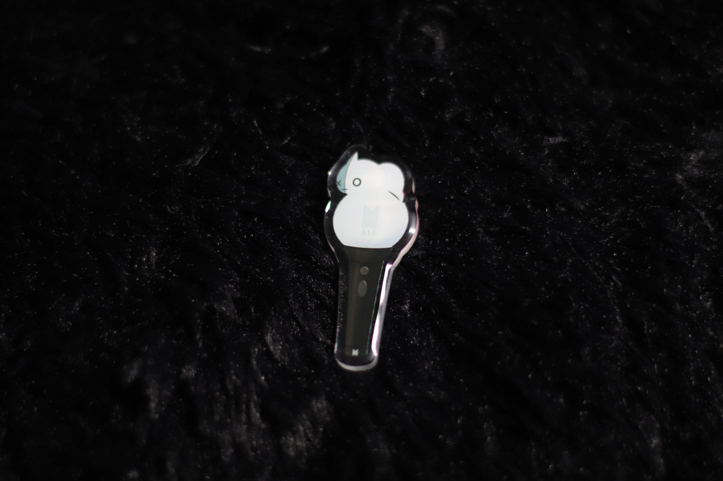BT21 Light Stick Pins